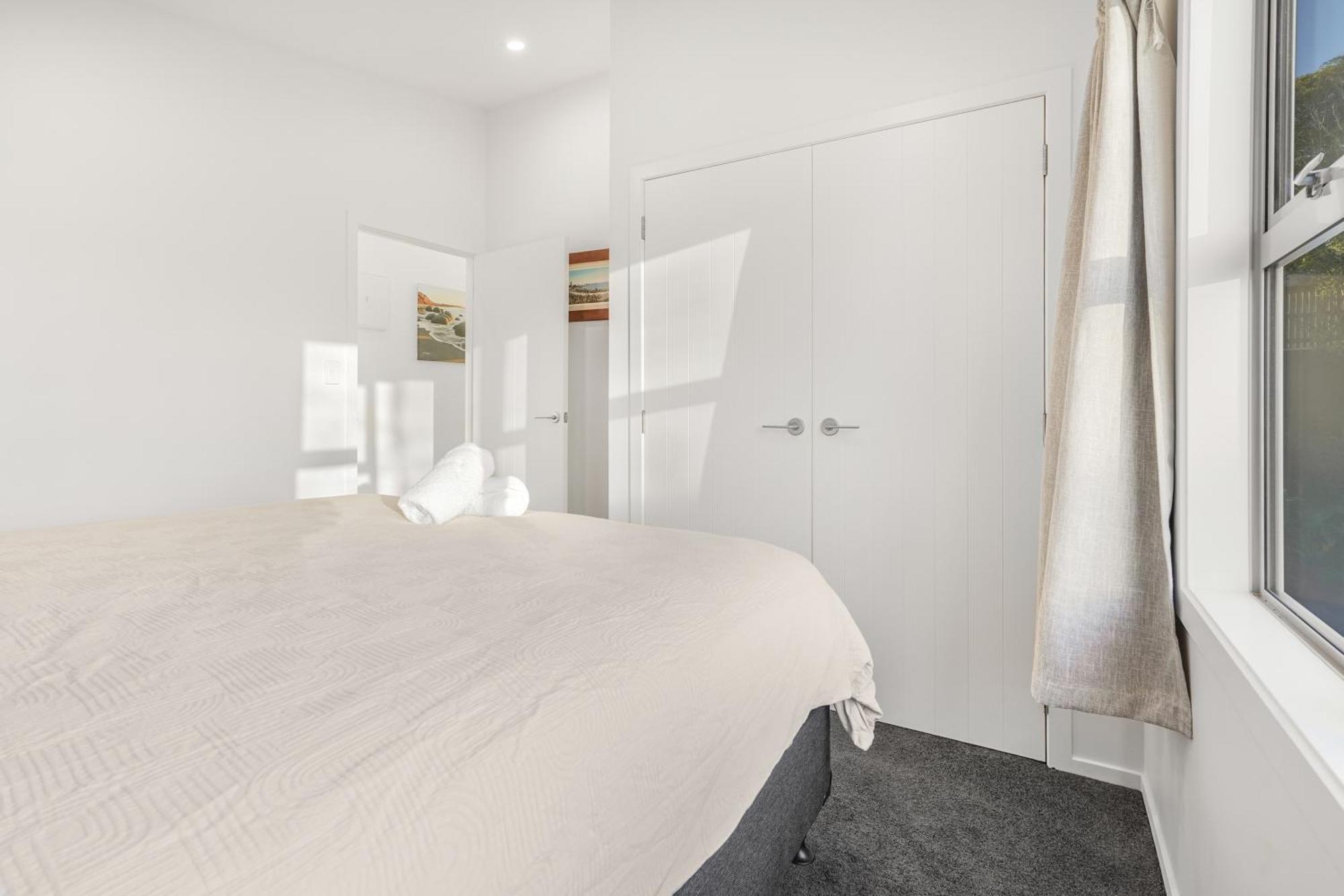 Peninsula Paradise - Raglan Holiday Home Екстериор снимка